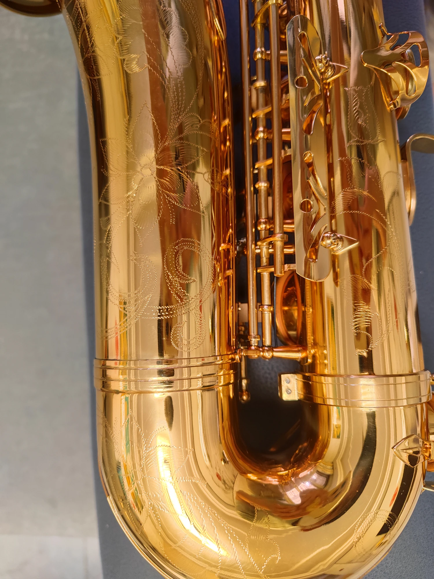 New Q3 B-key professional tenor saxophone advanced deep engraving pattern Tenor sax professional-grade tone jazz instrument