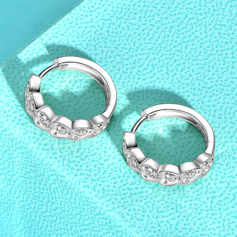 

Ehhai GRA Certified Round Cut Moissanite Love Heart Hoop Earrings for Women S925 Sterling Silver Earring Fine Jewelry Pendientes