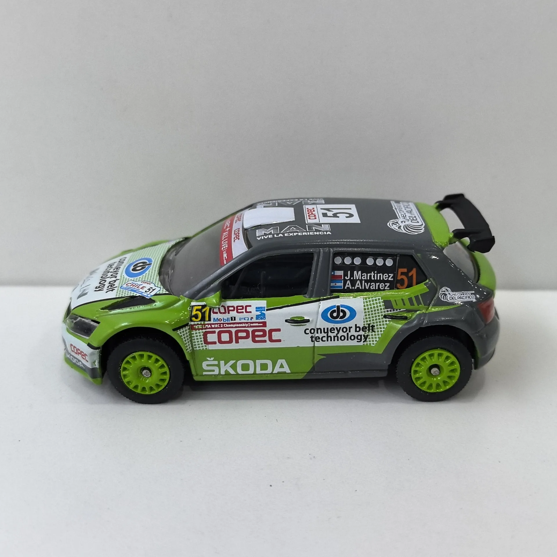 Diecast 1/55 Scale SKODA FABIA R5 #51 Skoda Racing Alloy Car Model Collectible Toy Gift Souvenir Display Ornament