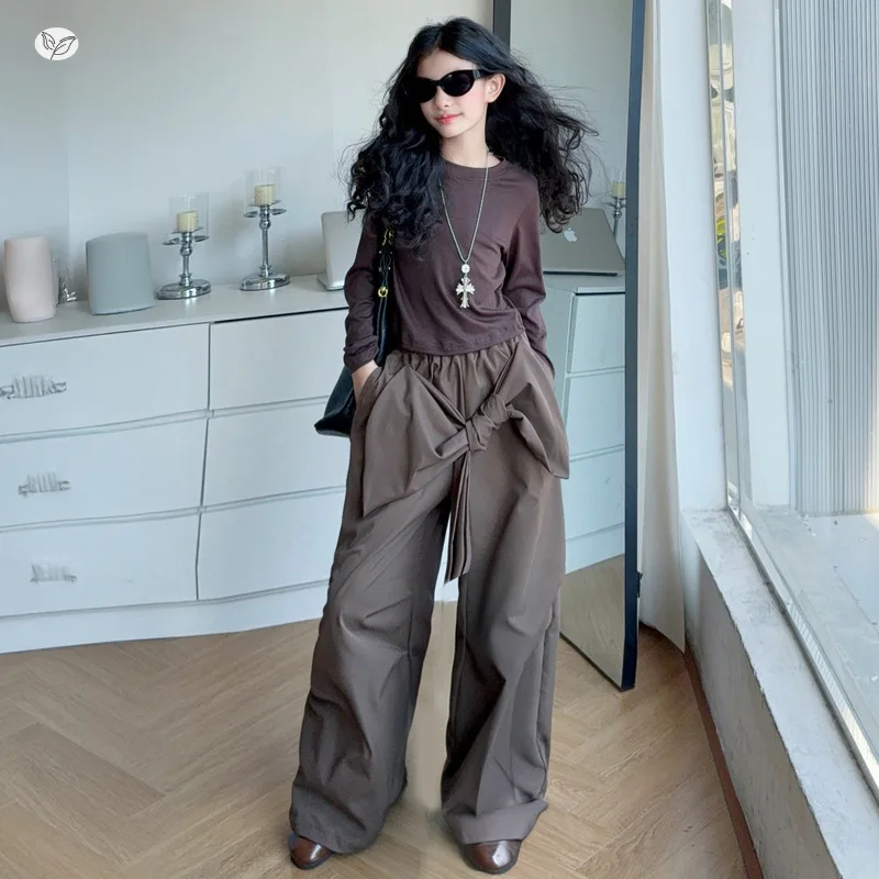 

Girls' Autumn 2025 New Casual Bow Butt Curtain Wide Leg Pants Set in Coffee Color Slim Fit Long Sleeve Bottom Shirt