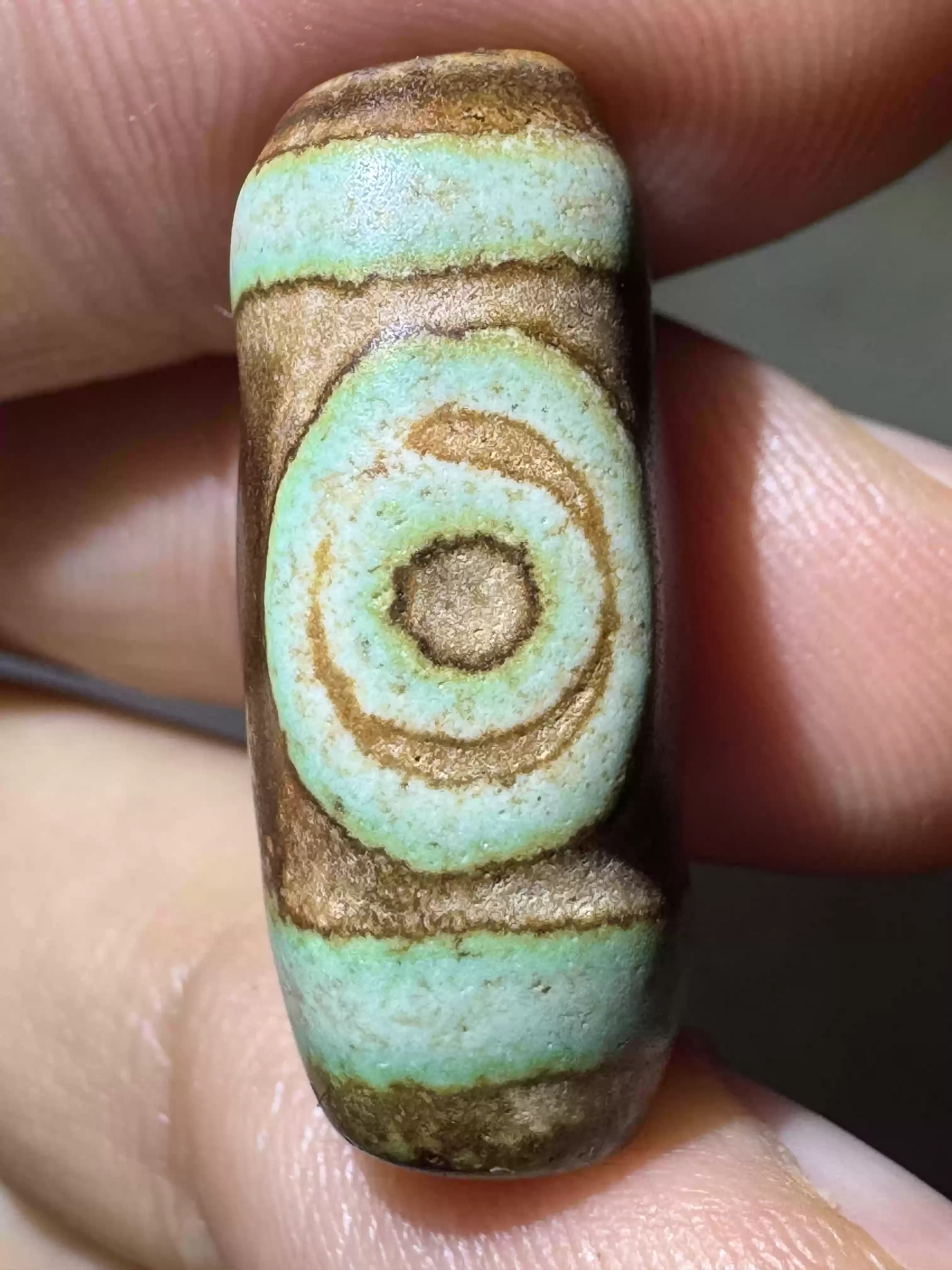 

1pcs/lot Ancient Craft Old Material Highland Barley Dragon Scale Pattern Agate Dzi Bead Tibetan Ethnic Style