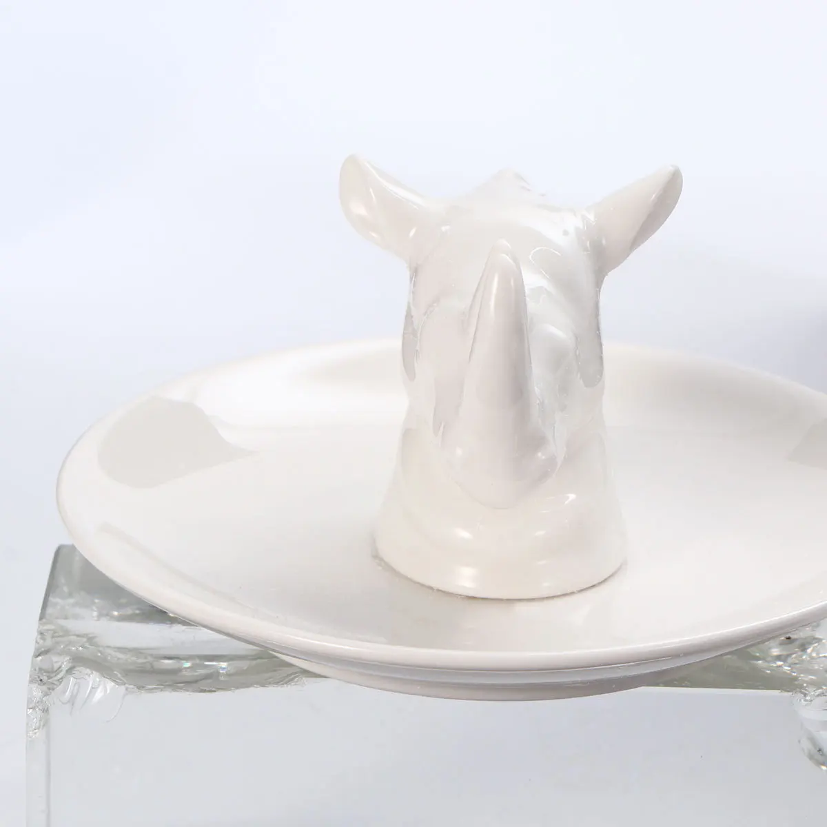 

White Ceramic Rhinoceros Jewelry Storage Tray Sturdy Jewelry Organizer Desktop Decoration Home Ornament Ceramic Tray