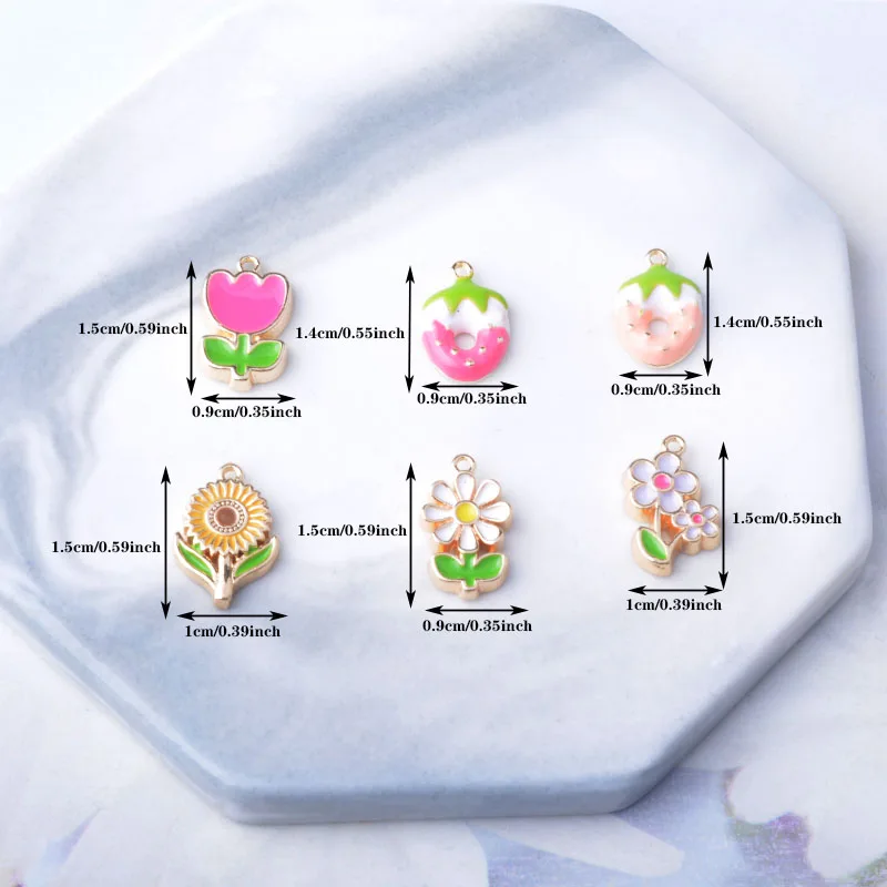 6 Stück hochwertige goldene Tulpen- und Sonnenblumen-Anhänger, emaillierte Erdbeer-Halskette, Ohrringe, Anhänger, nickelfrei und bleifrei – Detail 4