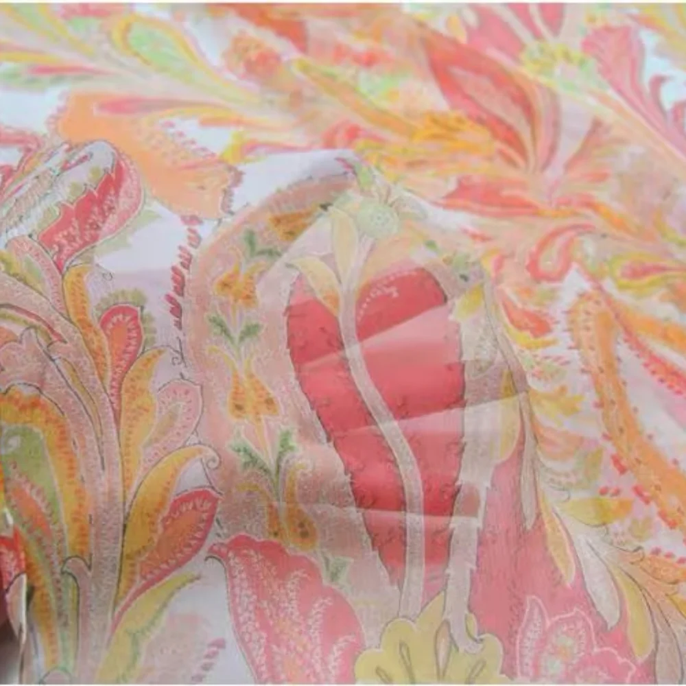 Classic Newest Small Flower Design Top Quality Discount Price Paisley Silk Crinkle Chiffon Fabric for Women Custom Dress