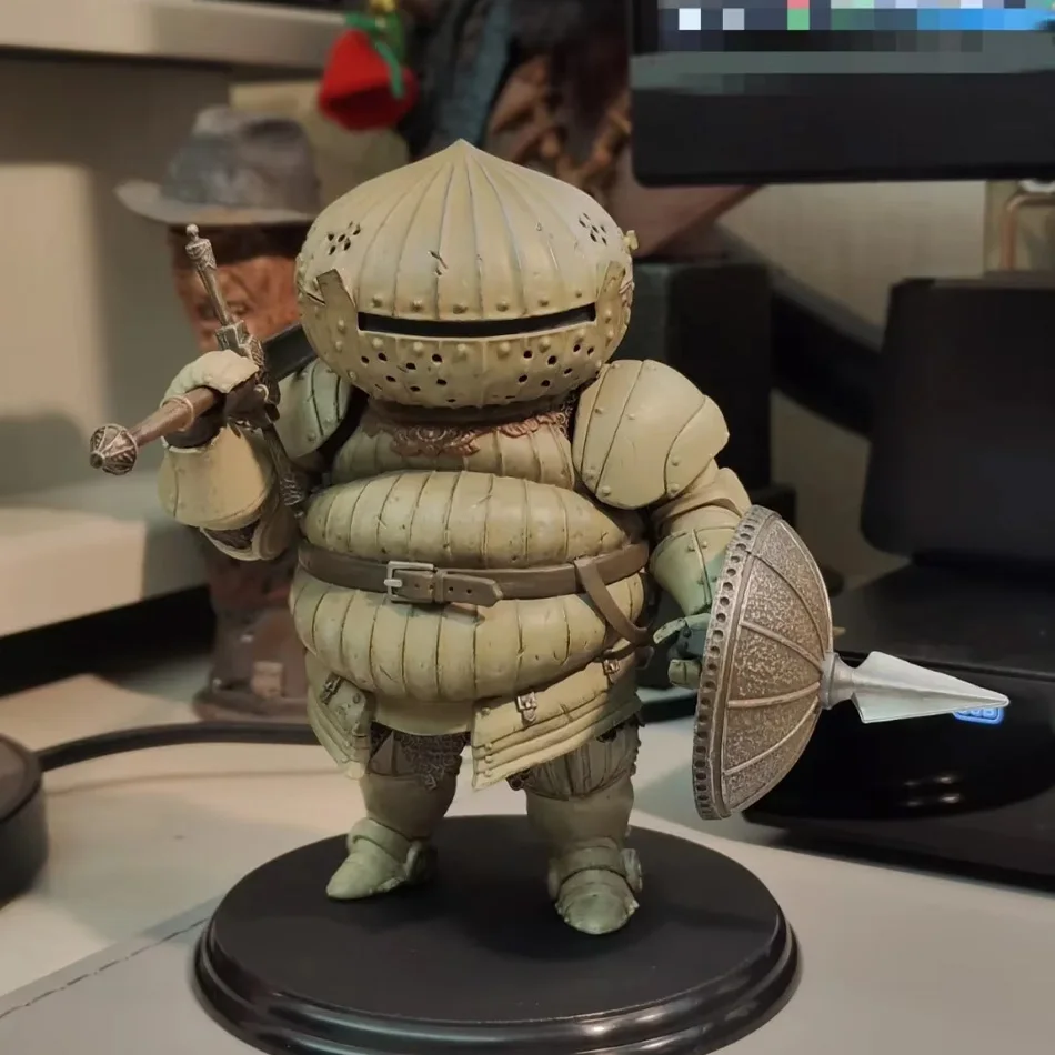 Dark Souls Figure Catarina Of Siegmeyer Action Figure Pvc Statue Collection Model Toys for Children Gifts