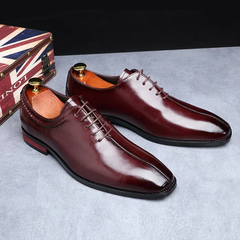 Herren klassische Business-Schuhe Mikro faser Leder quadratische Zehen Schnürung Herren Kleid Büro Wohnungen Männer Mode Hochzeits feier Oxfords