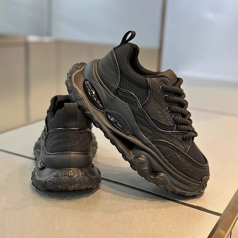 Zapatos deportivos casuales transpirables para hombre, novedad de invierno 2025, con suela gruesa, estilo moderno y cómodo, zapatos de moda para papá, con caña alta.