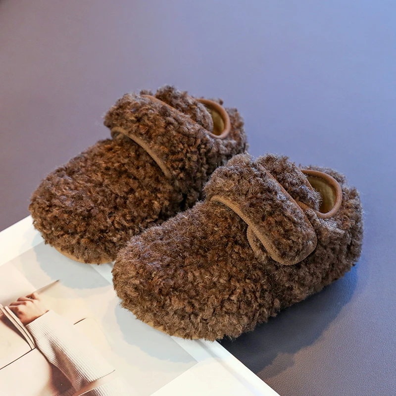 

2025 Winter Kids Classic Plush Shoes Soft Bottom Girls Fashion Furry Flat Shoes Simple Non-slip Children's Causal Cotton Shoes