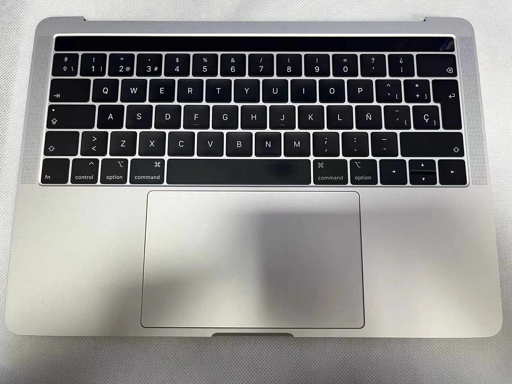 

Laptop Like New A2251 Topcase with Spanish keyboard with touchbar and trackpad Silver