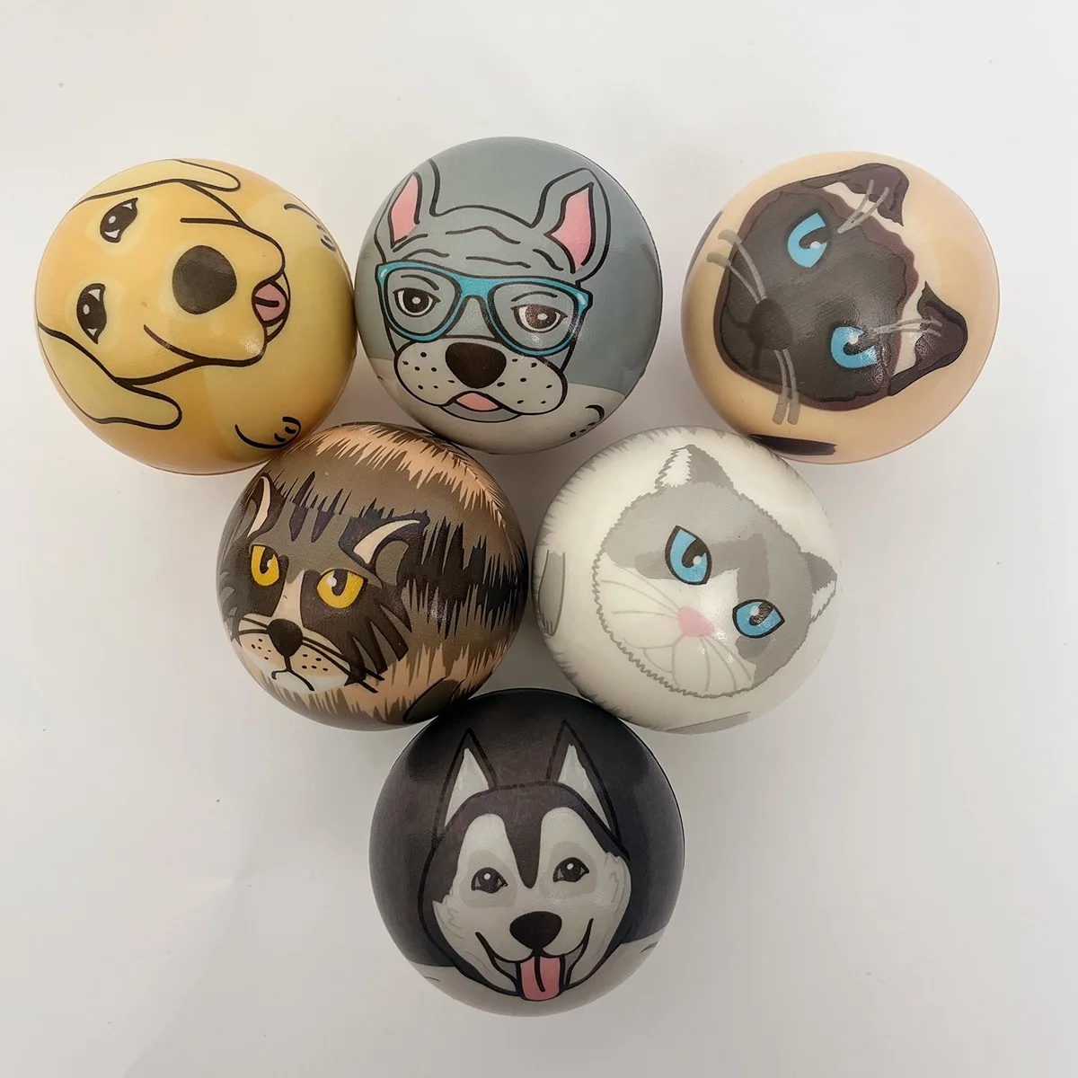 Pelota de espuma de dibujos animados para niños y adultos, juguete para aliviar el estrés, para ejercicio de muñeca y mano, 12 piezas, 6,3 Cm