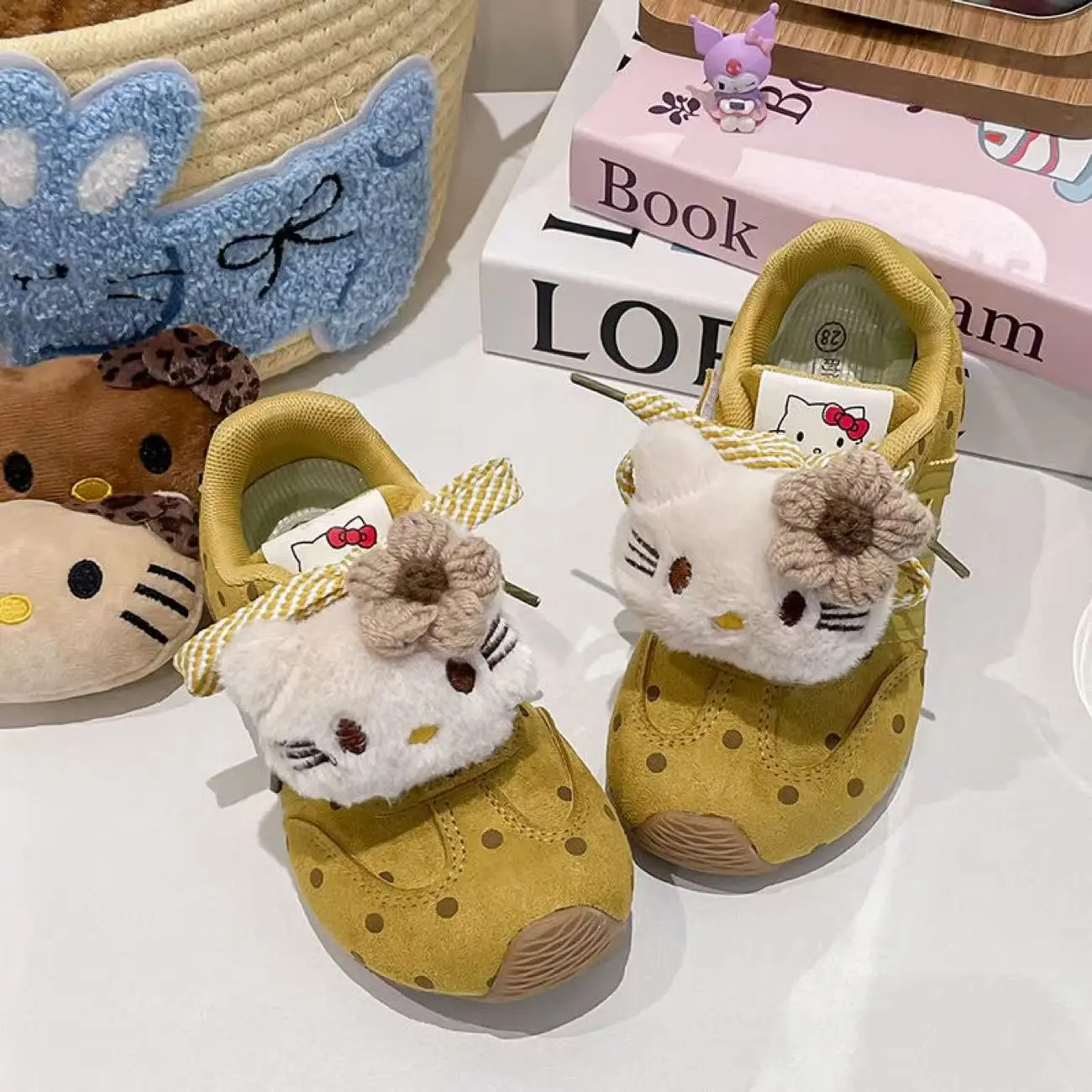 ร ‌ รองเท้าแฟชั่นลำลองสำหรับเด็กผู้หญิงลายการ์ตูนเฮลโลคิตตี้สีเหลืองน่ารัก รุ่นใหม่ประจำฤดูใบไม้ร่วงปี 2025
