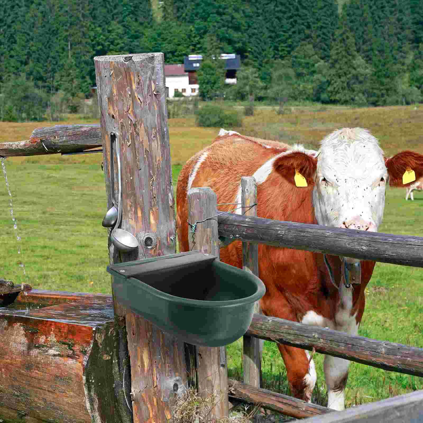 

Horse and Cattle Drinker Cows Waterer Drinking Bowl Automatic Plastic Livestock Trough Tool