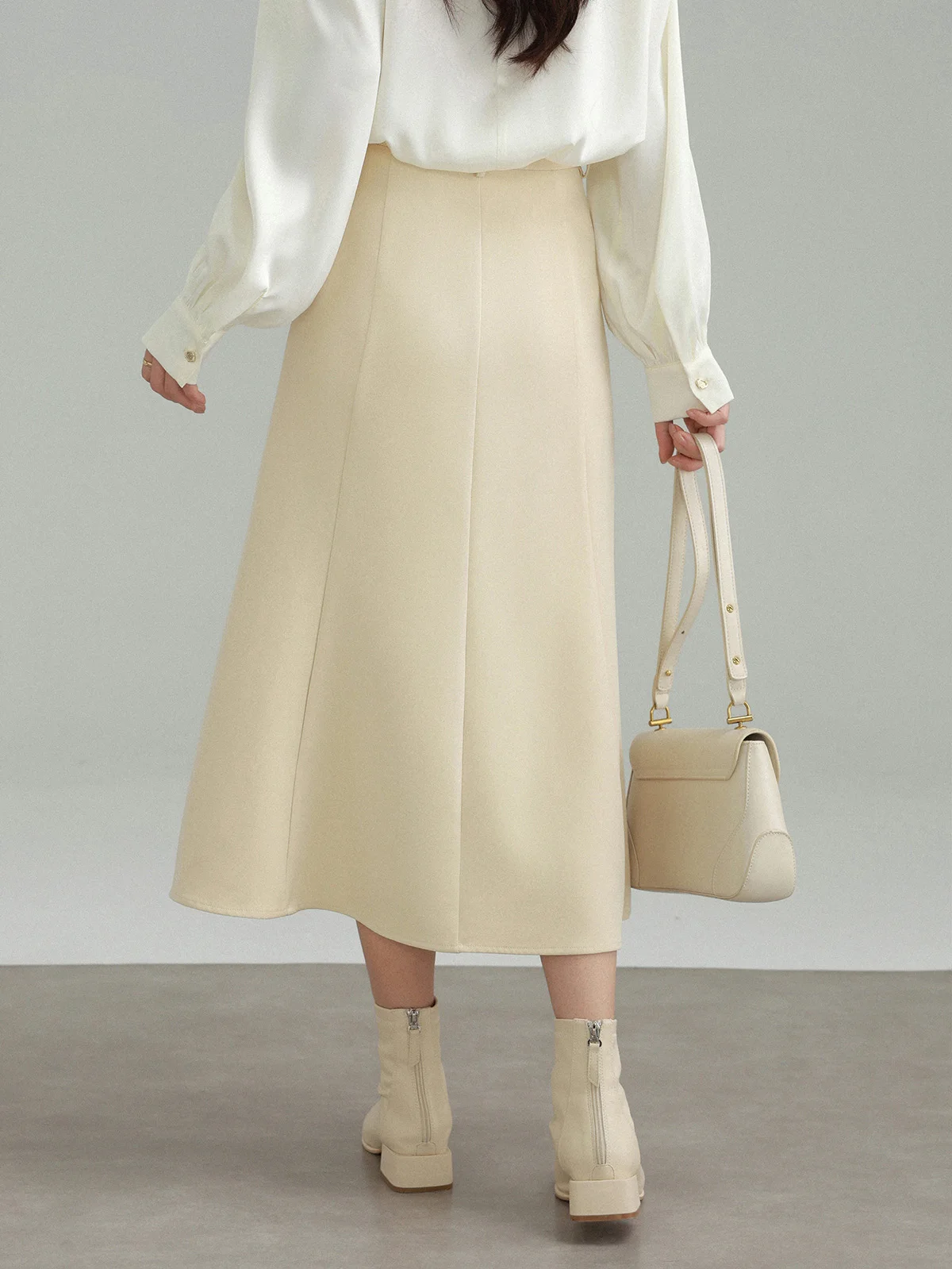 กระโปรงทรงเอเอวสูงระดับกลางสำหรับผู้หญิง ทรงเข้ารูป กระโปรงทรงเมอร์เมดบานออก  กระโปรงทรงเอแบบลำลองสำหรับฤดูใบไม้ร่วงและฤดูหนาว เหมาะสำหรับใส่ในชีวิตประจำวัน