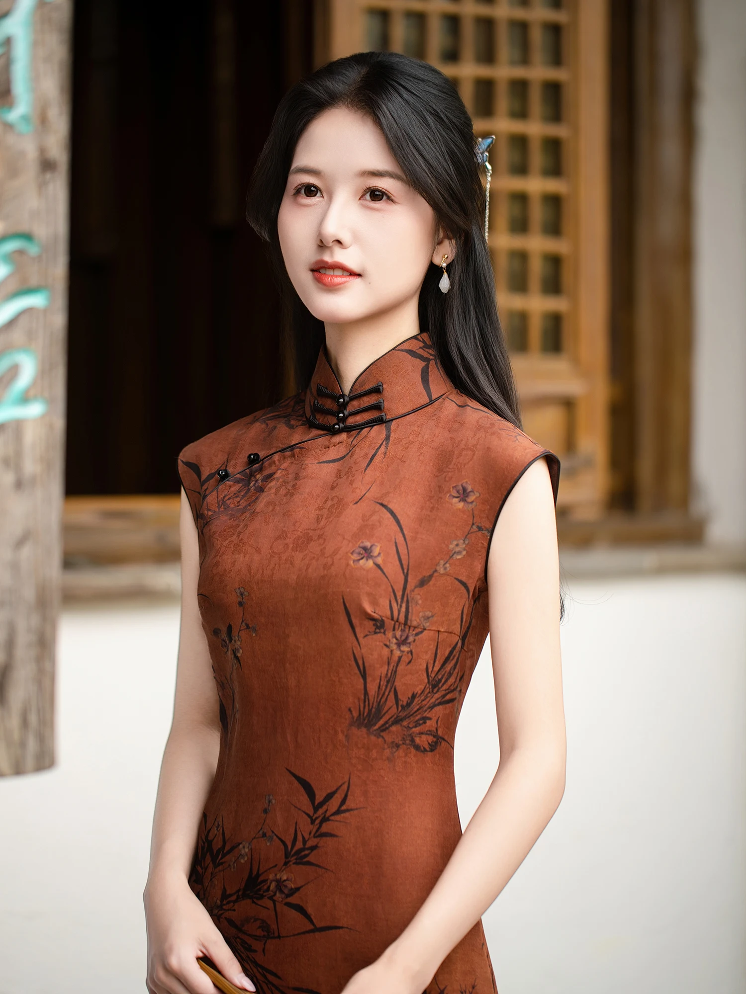 

Длинная юбка Ele Long Dr Jiangnan Silk из шелка 30 момме, винтажная, на пуговицах спереди, с высоким разрезом, в китайском стиле