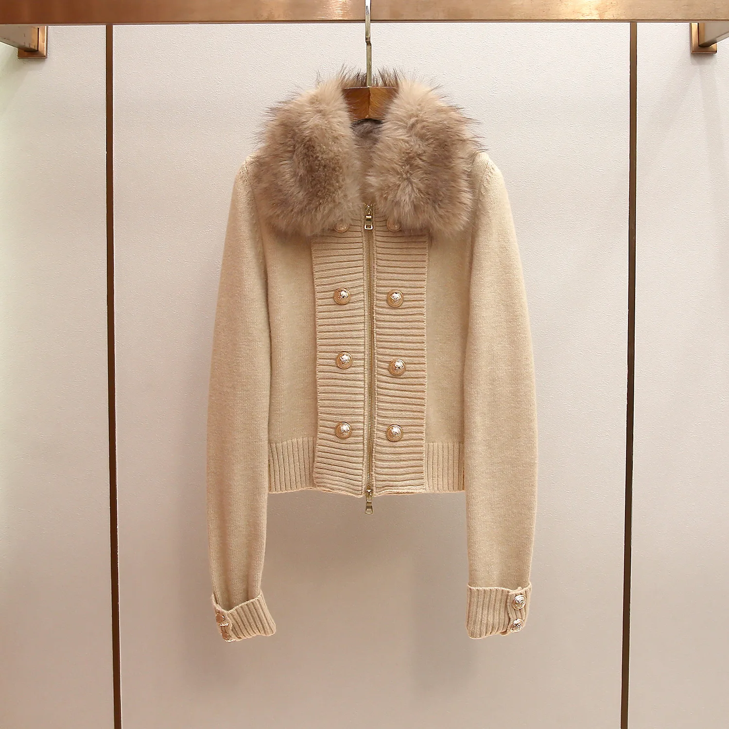 

MaSande High-End Women's Autumn Winter New Sle Knitted Sweater with Fur Collar Button Design Little Fraance Sle Commute...