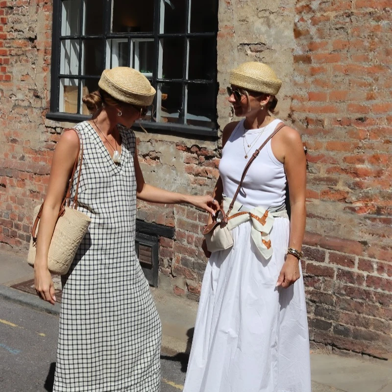 النساء المنسوجة يدويا القش الطبيعي قبعة الشمس Ins مدون موضة الصيف القبعات المسطحة دائرة مقعر علوي الكنيسة ديربي قبعة للشاطئ