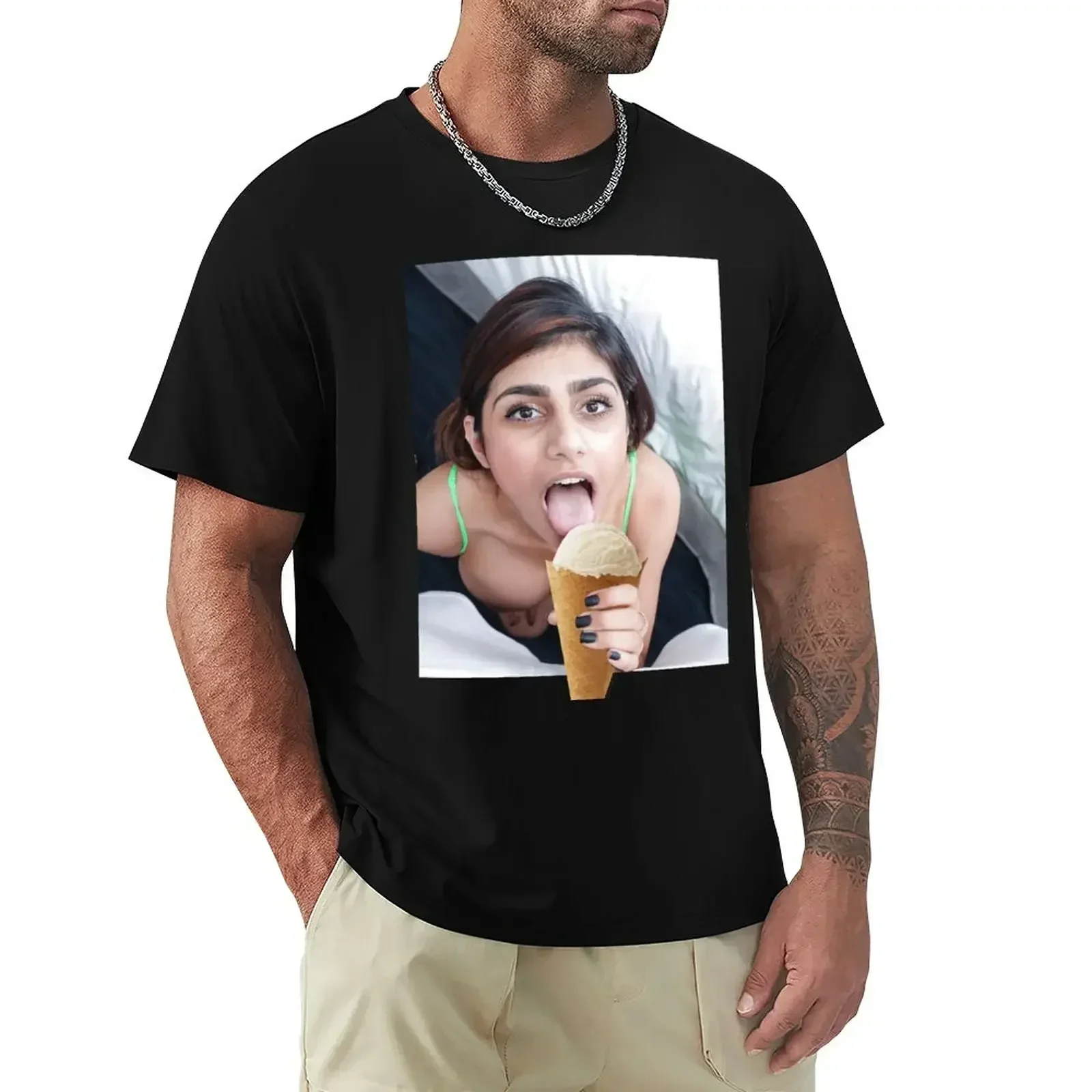 Cotton Tees Mia Khalifa eats Ice cream T-Shirt men hippie clothes oversizeds t shirts  new edition