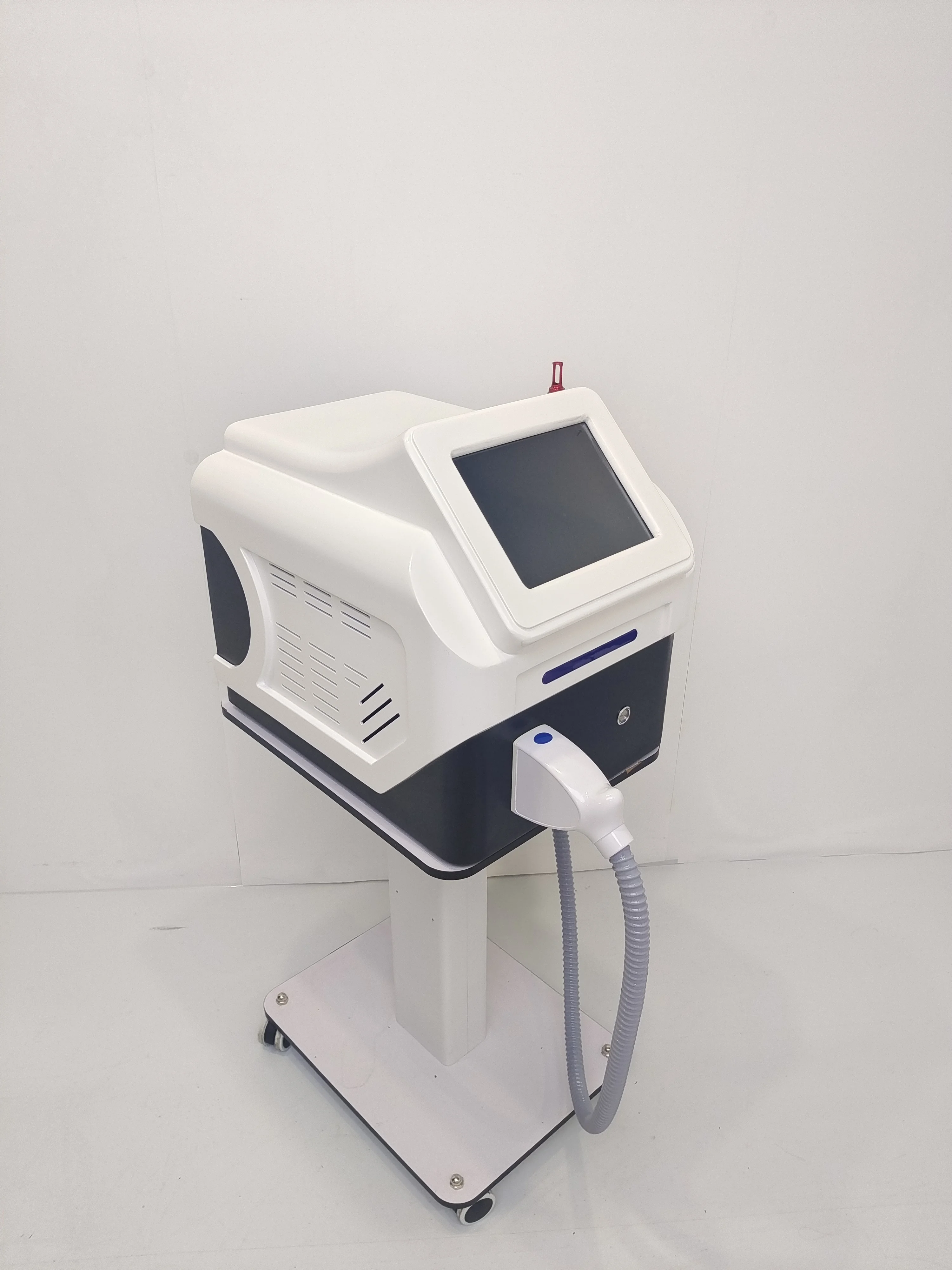 ماكينة محمولة بقدرة 4000 وات دي ريتريه دي تاتواج دي ليزر دي بيكو دي 532 نانومتر 1064 نانومتر 1320 نانومتر 5 بوصة Nd: ماكينة ياج دي ريتريه دي تاتوا