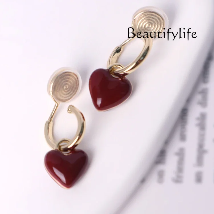 

Autumn and winter mosquito coil disc without ear holes female French temperament burgundy love niche without holes earrings