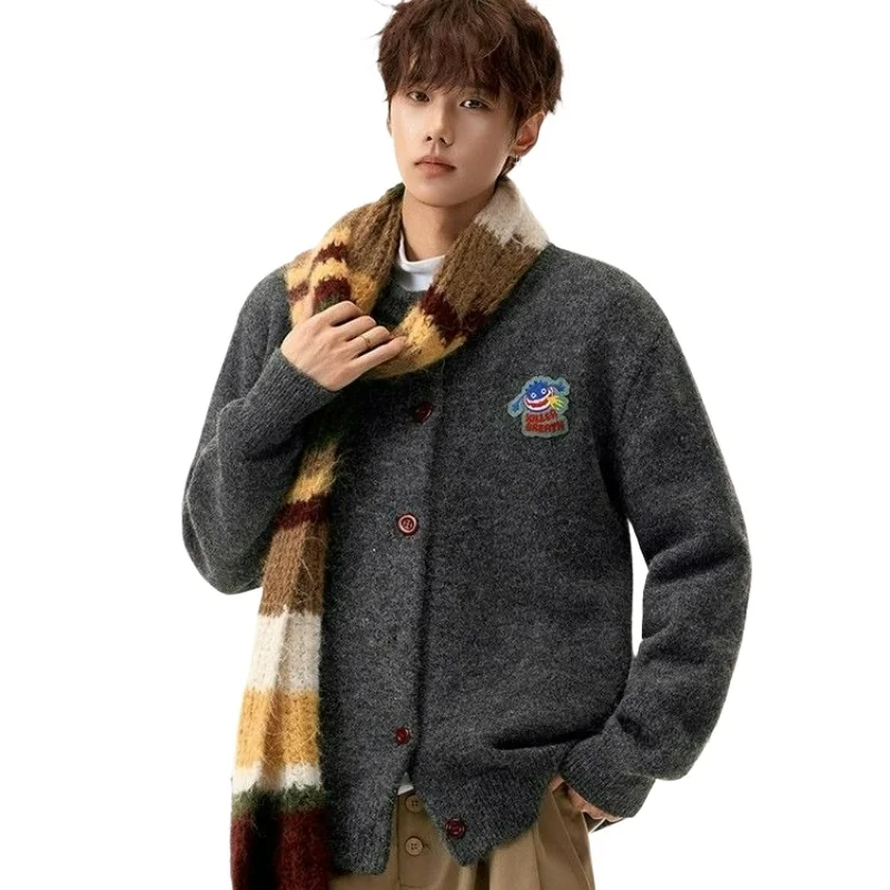 

Мужской кардиган с американской вышивкой, свитер 2026, осень-зима, новый стиль, модный ретро-дизайн, универсальная повседневная верхняя одежда