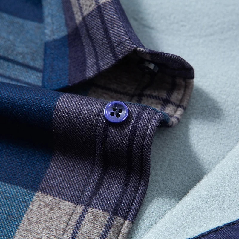 Autumn 2025 New Style Men's Fleece Lined Thickened Long Sleeve Shirt Pocket Shirt Luxury High-End Casual Comfortable Men's Wear