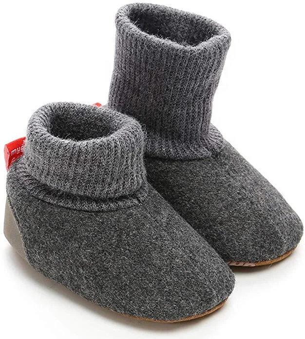 Botas de forro polar para bebés y niñas, Fondo de tela suave antideslizante, calcetín para primeros pasos, zapatos de cuna, zapatillas para niños