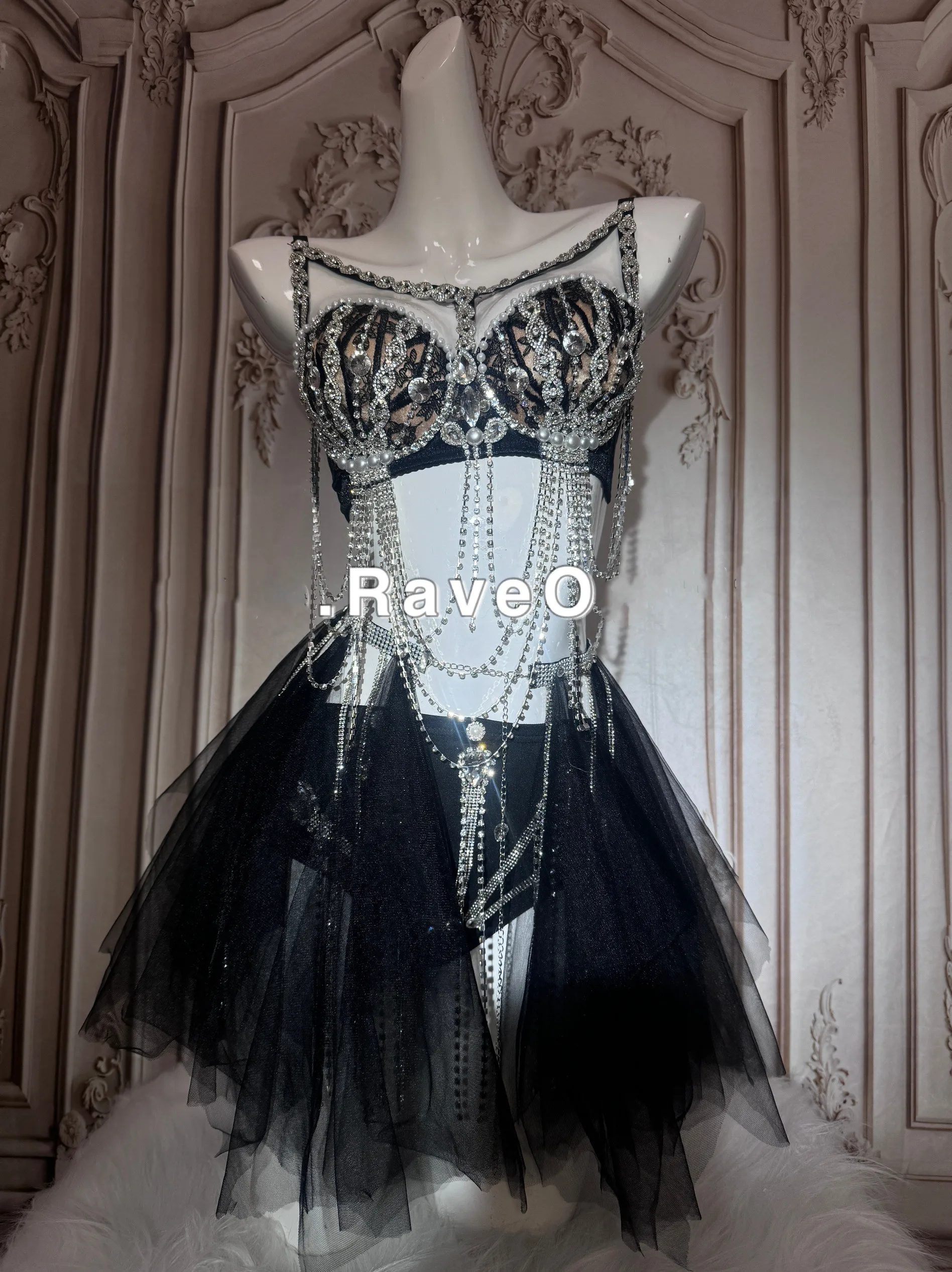 Kostium z dżetów, łańcuszków, bikini, tiulowej spódniczki, seksowny strój do baru, klubu nocnego, na pole dance, błyszczący strój sceniczny dla DJ-a, tancerki, na występy.