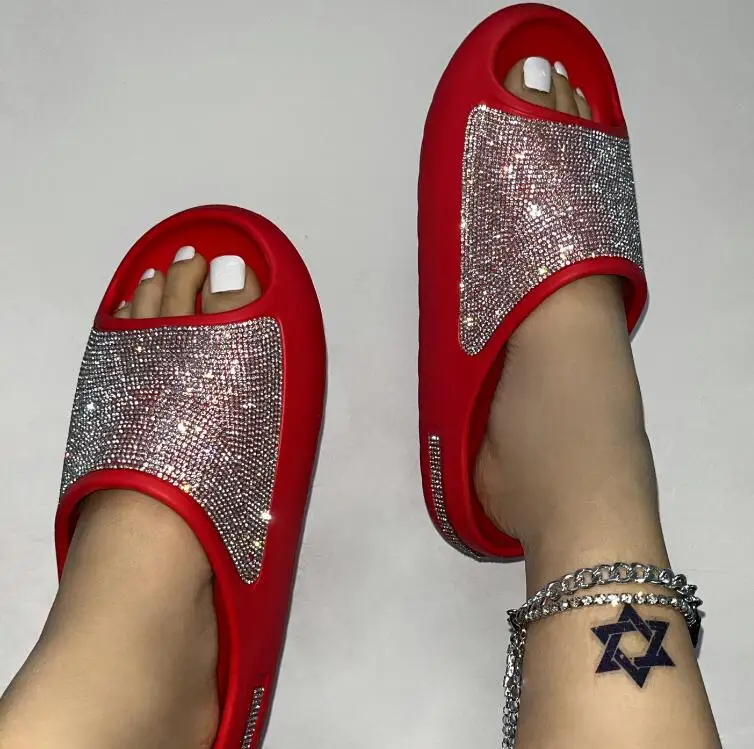 

2024 women/men new shoes with diamond face thin flash thick bottom ms sandals outdoor beach slippers 36-45