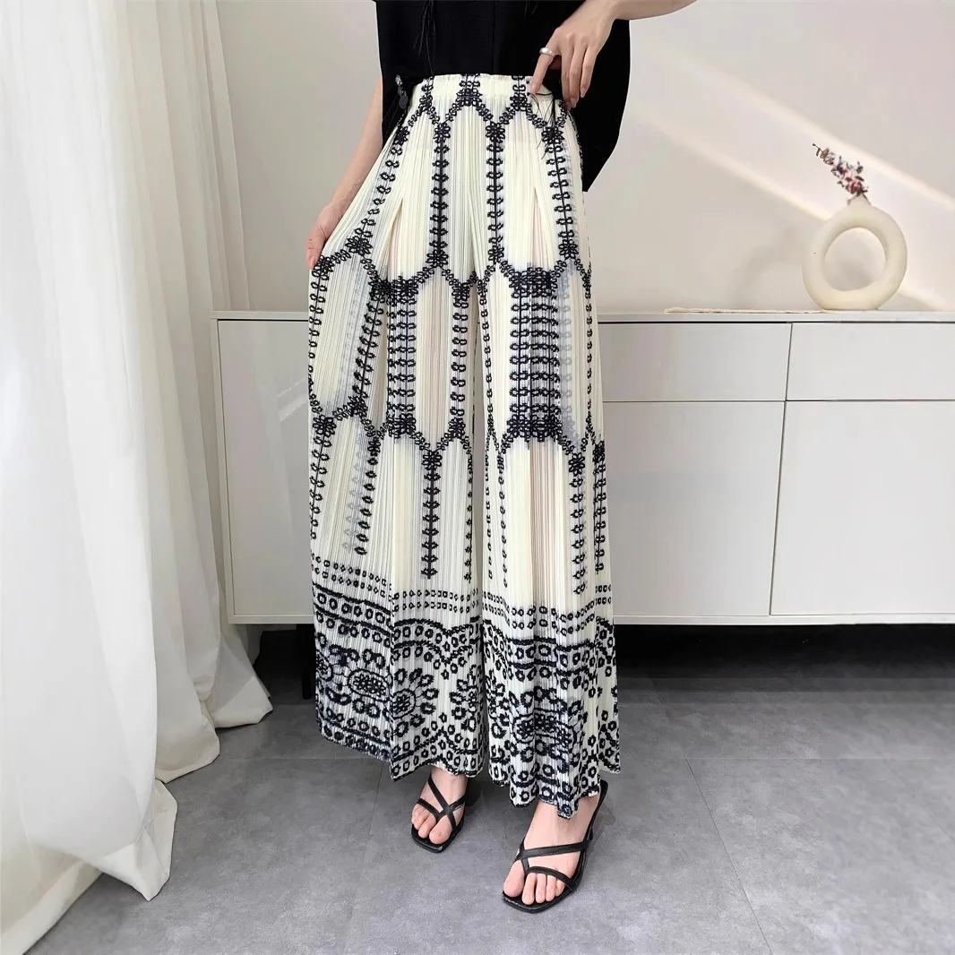 GGHK Miyake 2025 Spring Summer Pleated Pants Women Loose Large Hem Casual Ethnic Bohemian Wide-leg Pants Women Travel Clothing