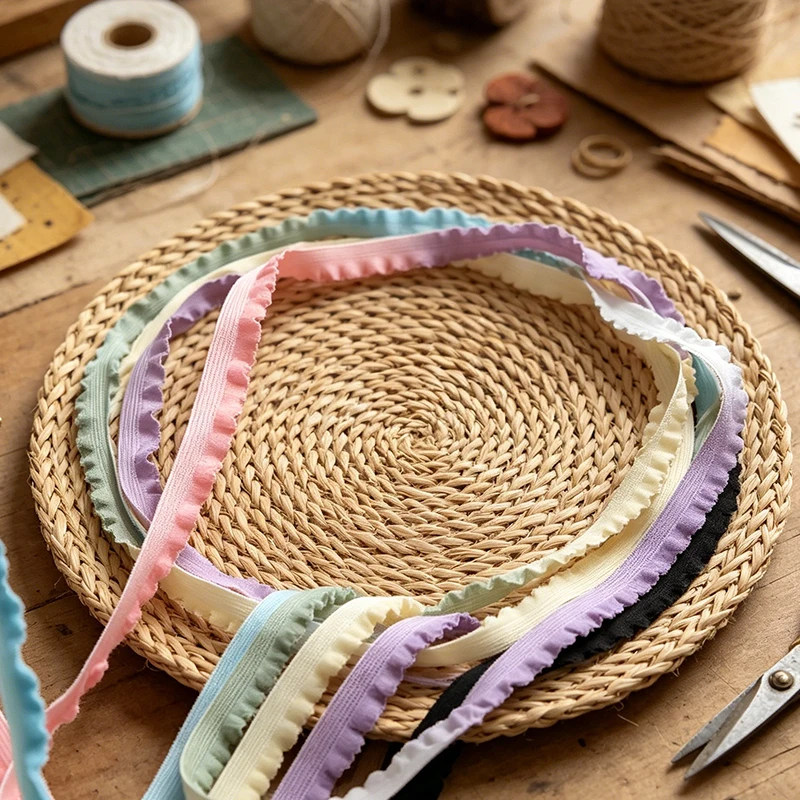 1 Meter Elastisches Stretch-Spitzenband, Plissee-Besatz, Dekoratives Nähzubehör für Kleidungsstücke, 1 cm breit – Detail 2