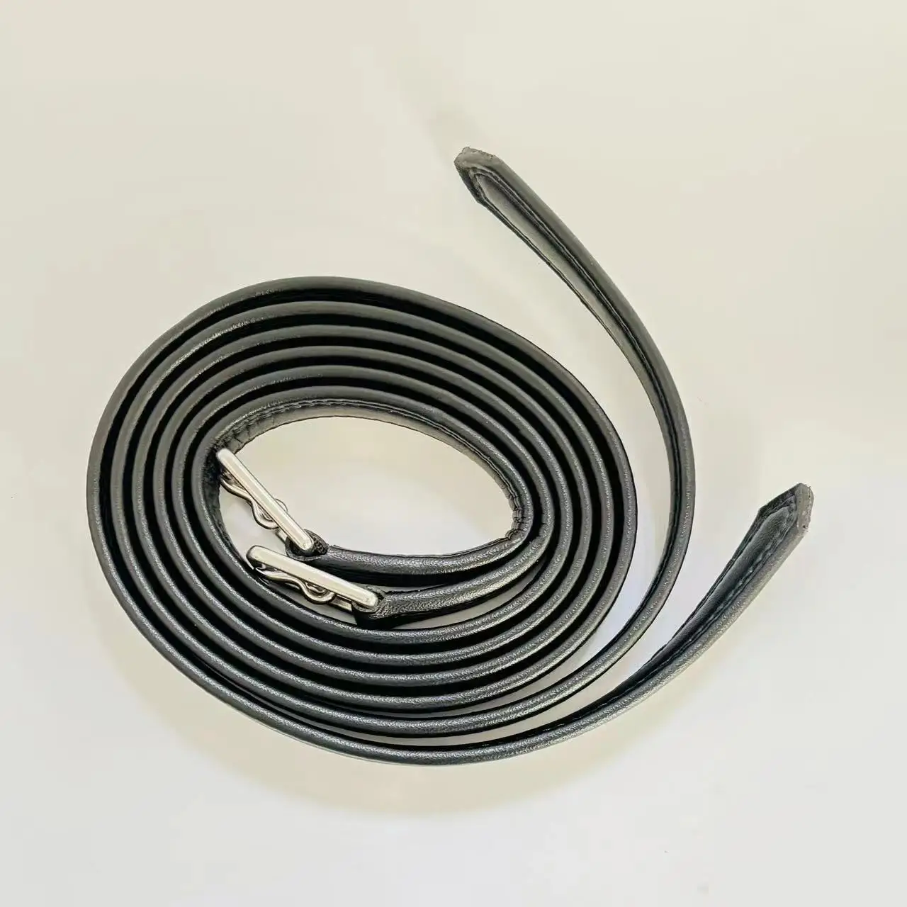 Staffa per sella per cavallo con staffa con accessori per l'equitazione, elementi di fissaggio durevoli in acciaio inossidabile