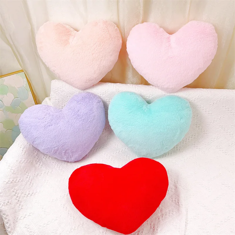 Almohada con forma de corazón de piel de conejo sintética, cojín creativo para sofá en forma de corazón, adornos decorativos para mesita de noche, cojín bonito para silla