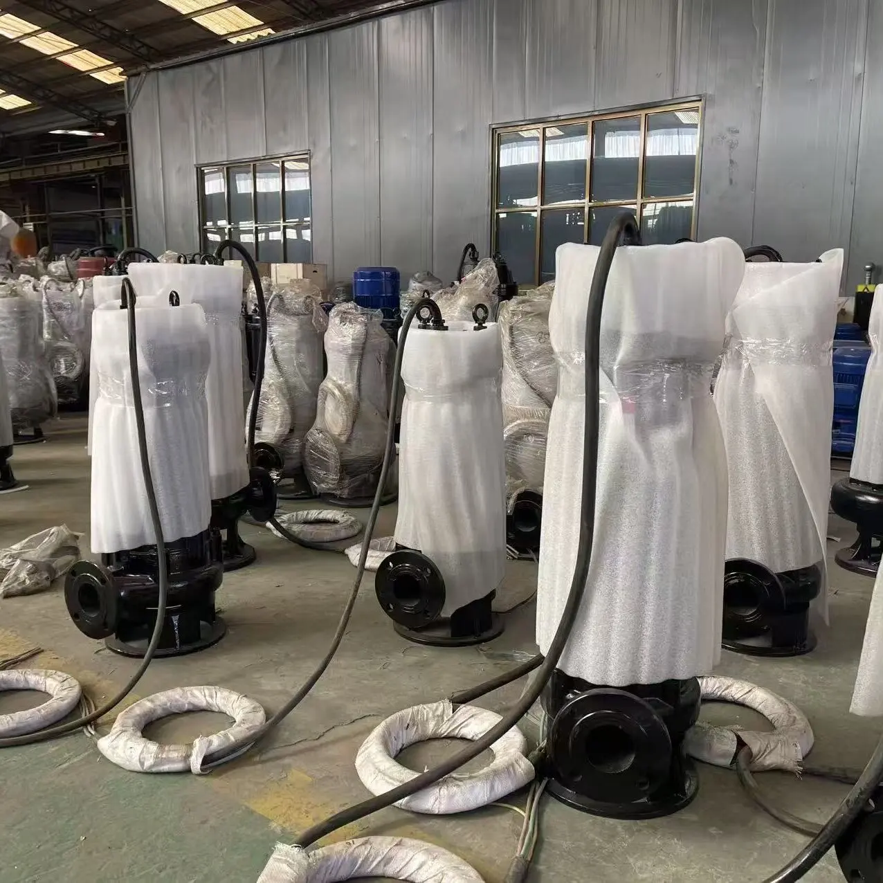 Сверхмощный 4-дюймовый подводный электрический погружной водяной насос для грязных сточных вод