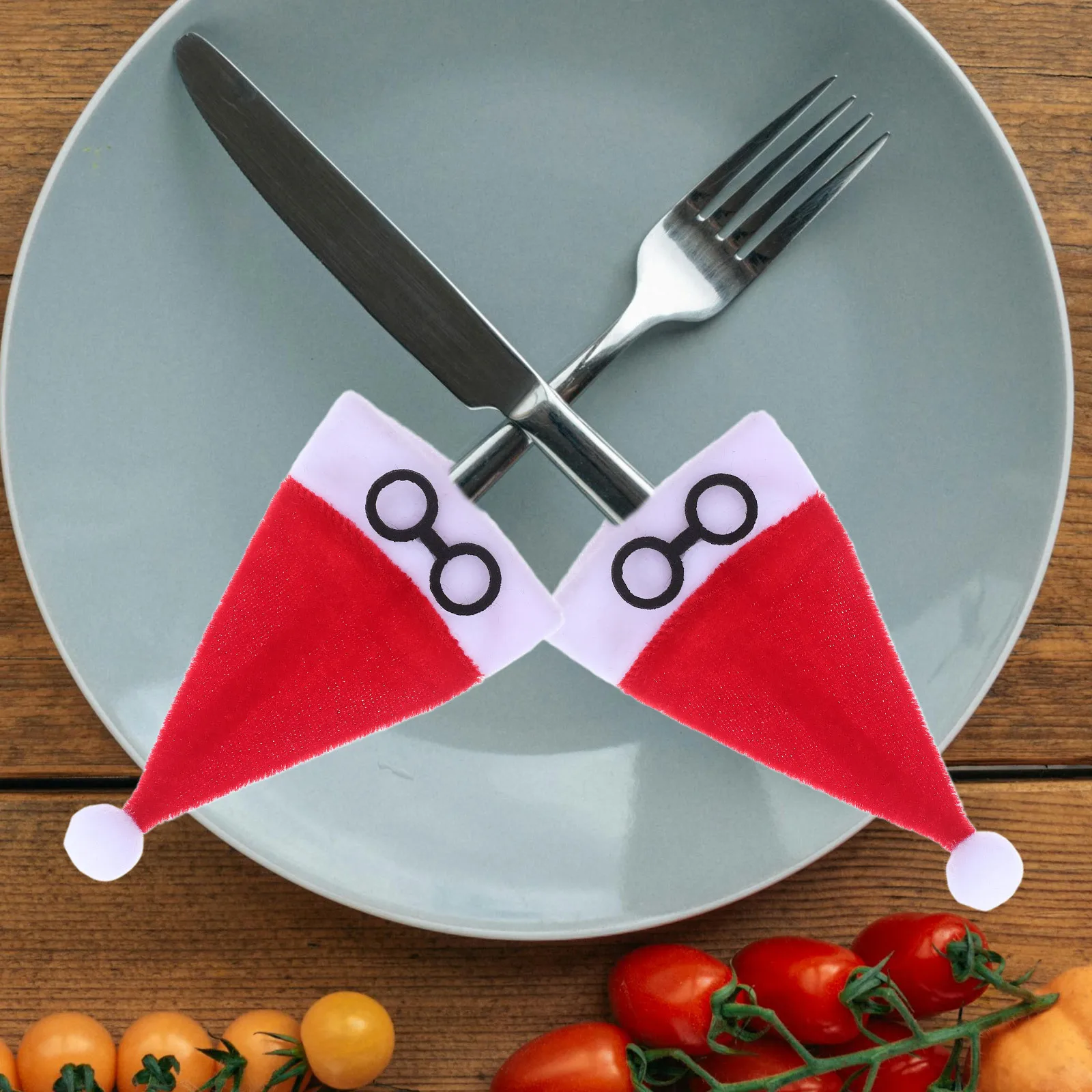 10 szt. Miniaturowe czapki świąteczne z miękkiej flaneli, małe kapelusze do samodzielnego tworzenia biżuterii, dekoracji telefonu, ozdób na choinkę, etui na sztućce, dekoracji stołu weselnego