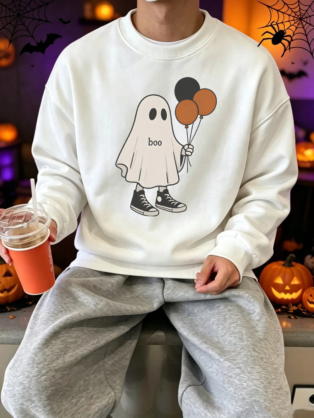 Halloween Ghost Holding A Balloon Sweatshirts Womens Basic Crewneck Hoodies Casual Loose Pullover Winter Fleece Warm Womans Tops