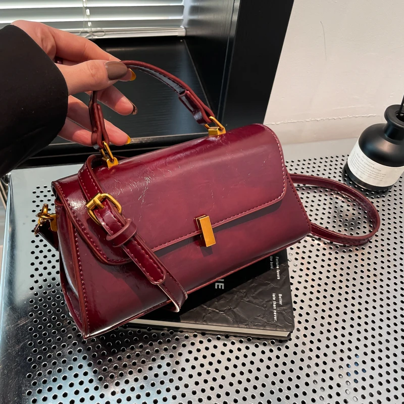 

Belt Decoration Solid Crossbody Bags Magnetic Buckle 2025 High Quality Bags for Women Fashion Square Pu Women's Handbags