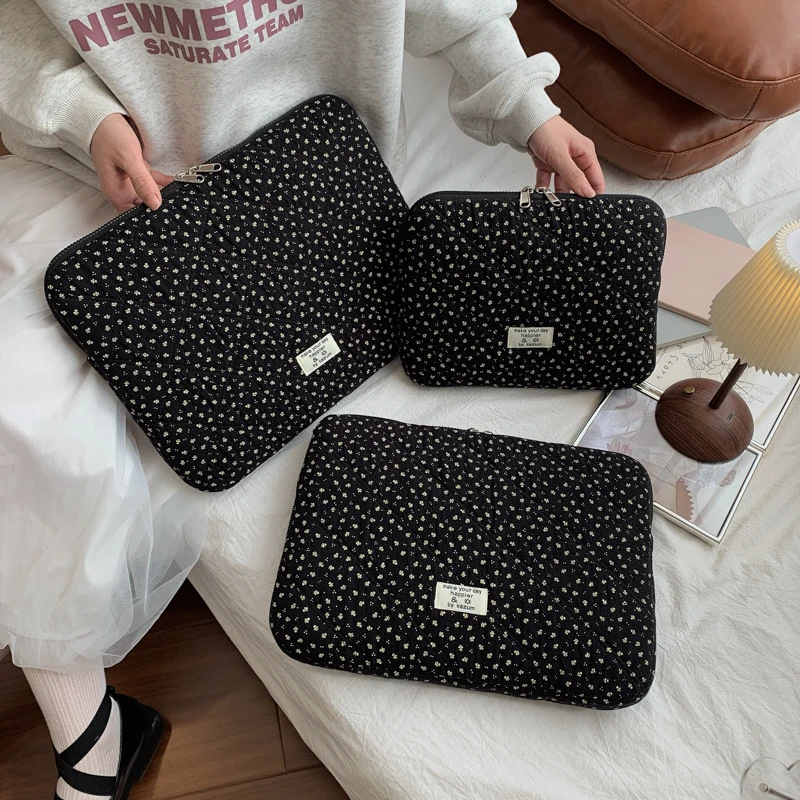 Casual Commute Laptop Sleeve Floral Quilted Shockproof Scratch Resistant Multi Size Clutch Bag for Women Daily Commute