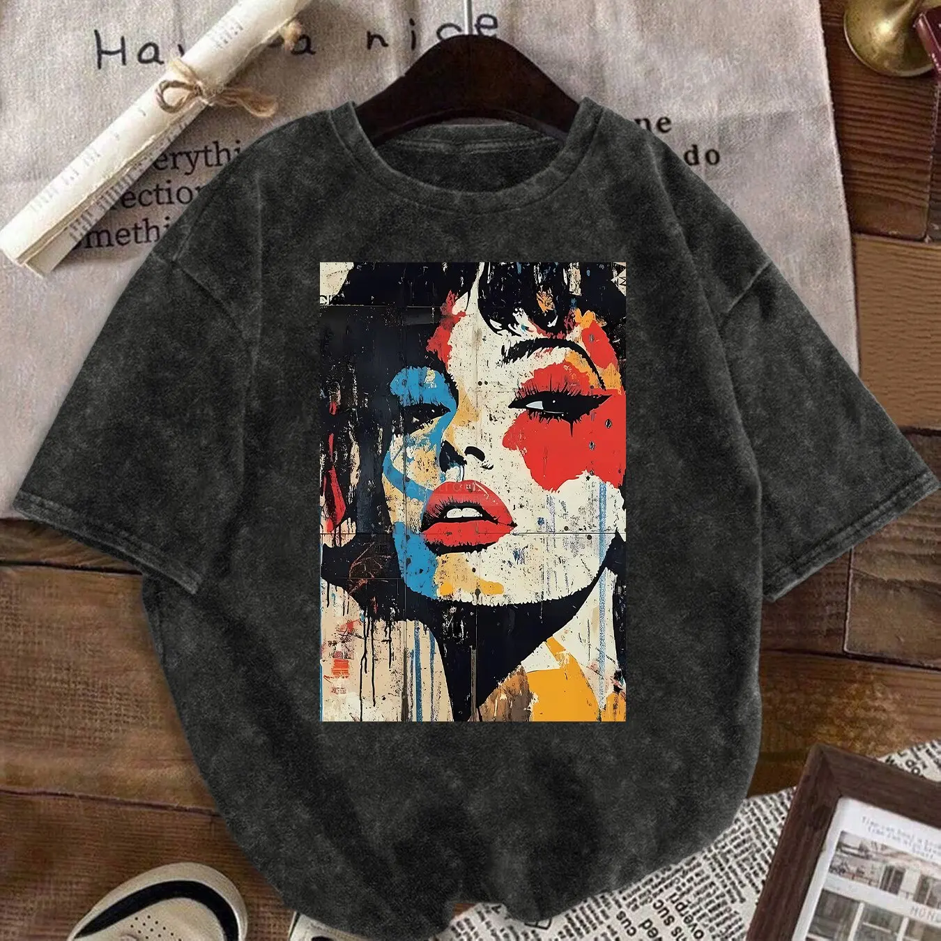 Washed T-Shirt Featuring Pop Art Graffiti Design Small Round Neck Offers A Stylish Comfortable Fit The Spring and Summer