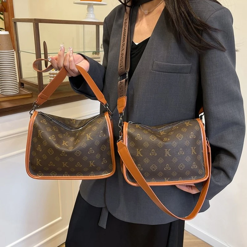 

New Minimalist Single-shoulder Bag, Fashionable and Light Luxury Crossbody Bag, Versatile and Large-capacity Casual Saddle Bag