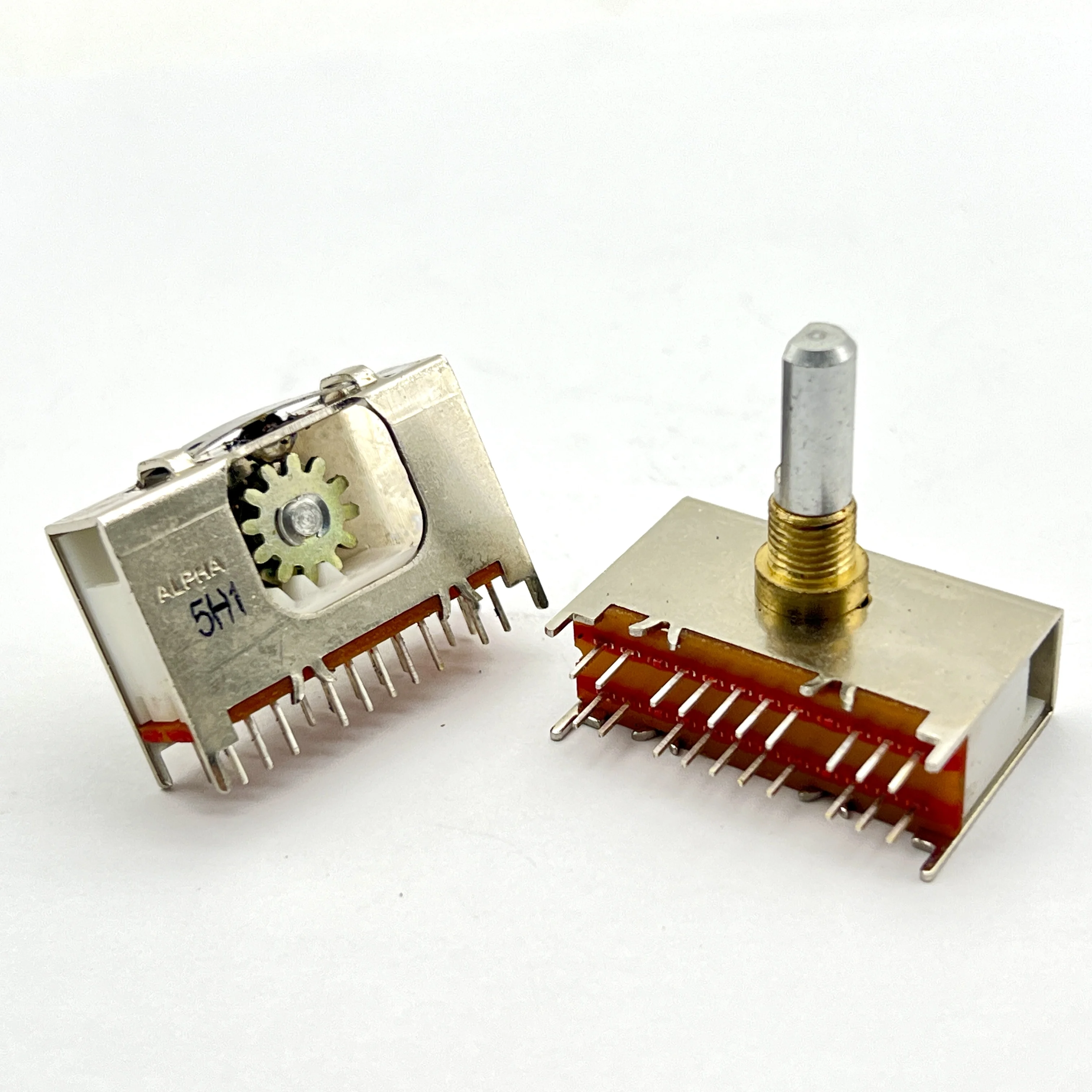 Taiwan ALPHA 2-blade 4-position rotary switch with amplifier potentiometer, handle length 20mm 1pcs