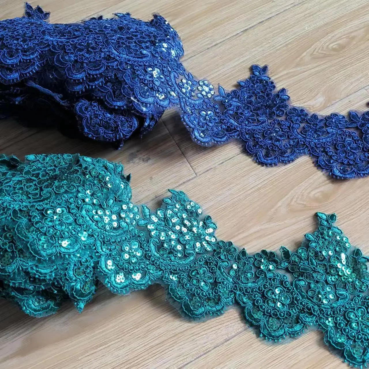 1Yard 13cm wide Sapphire Green Sequins Edge Polyester Embroidery Lace Trim for Bridal Wedding Gown Costume Design Lace Ribbon