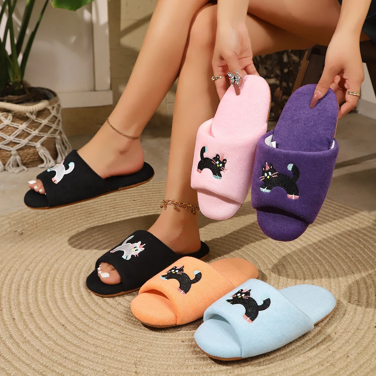 

2026 New Four Season Cotton Slippers Cat Embroidery Silent Lightweight Indoor Home Shoes For Men And Women