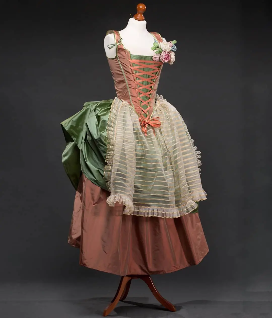 أزياء إعادة تمثيل الرعوية في القرن الثامن عشر، فستان الأميرة الروكوكو الصخب، فستان ماري أنطوانيت لحفلات الزفاف #1