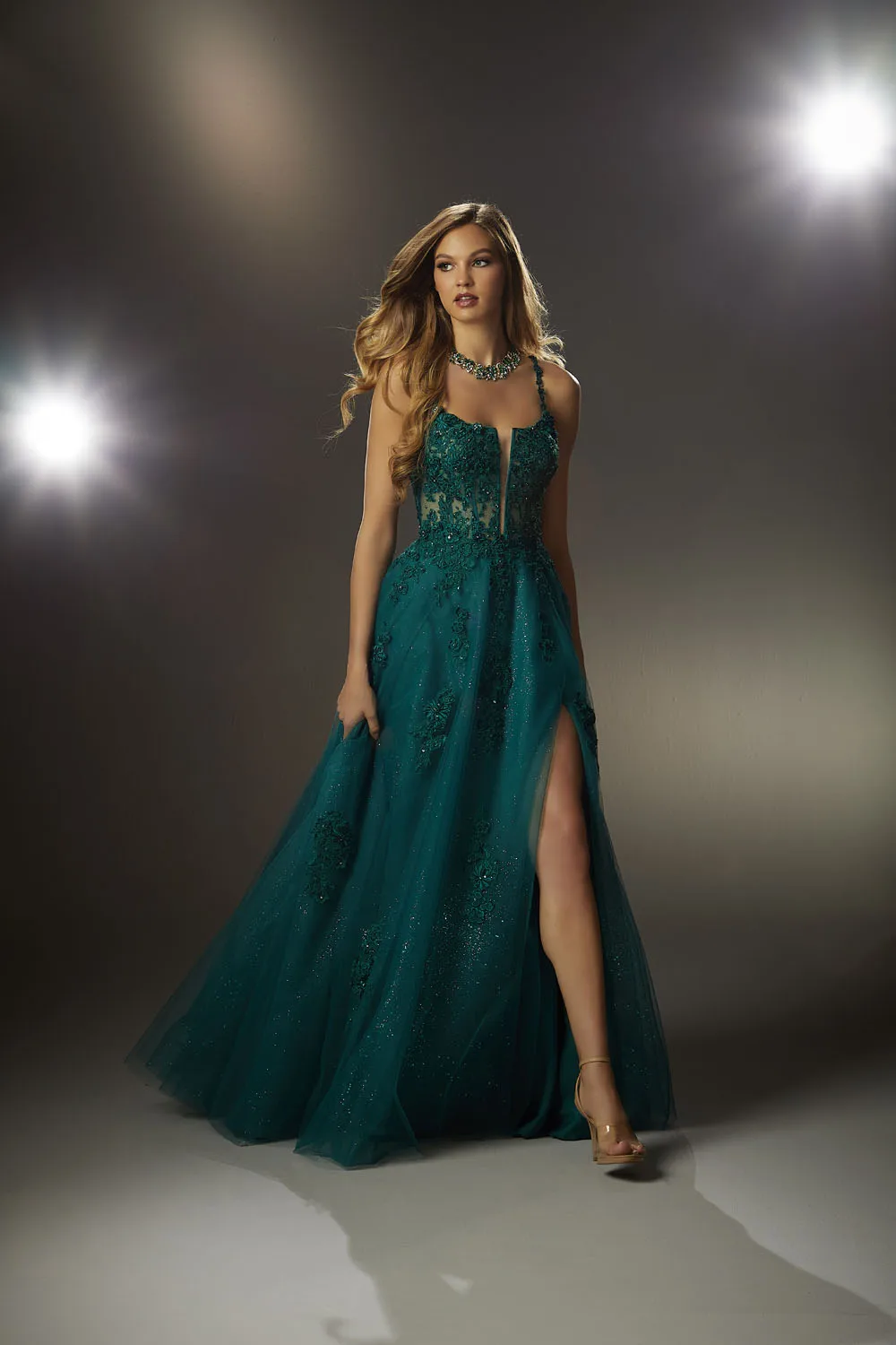 Green Lace Applique Beaded Evening Dresses Spaghetti Strap A Line Front Slit Long Floor Length Glitter Tulle Formal Evening Gown