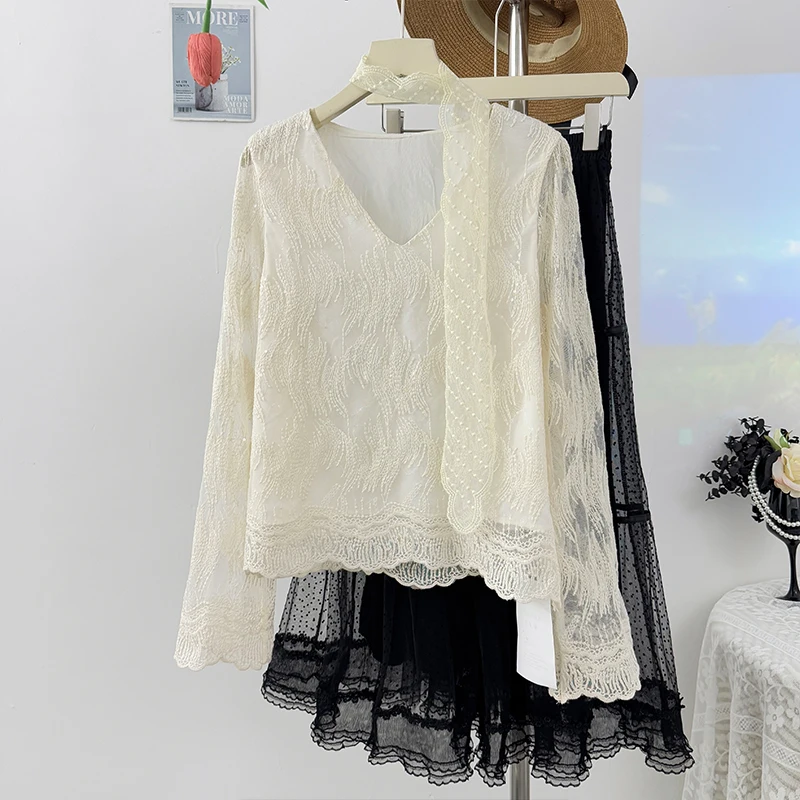 

French Embroidery Lace Blouses for Women Spring Fashion V-Neck Long Sleeve Pullovrers with Lace Ribbon Elegant Women's Tops