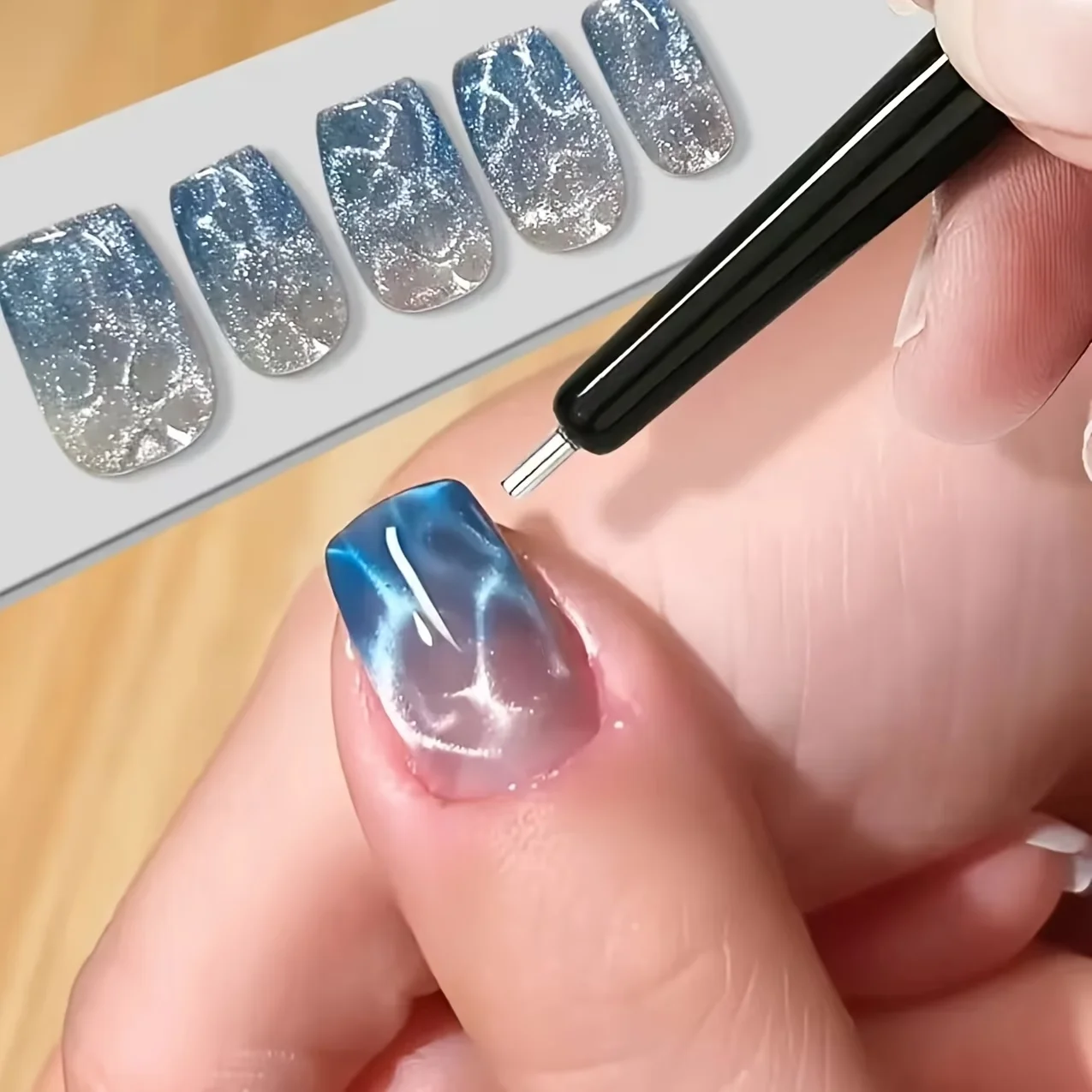 2-Piece Cat Eye Nail Magnetic Pen, Wave & Circle Pattern Magnet Stick for French Manicure, DIY Salon Manicure Accessories