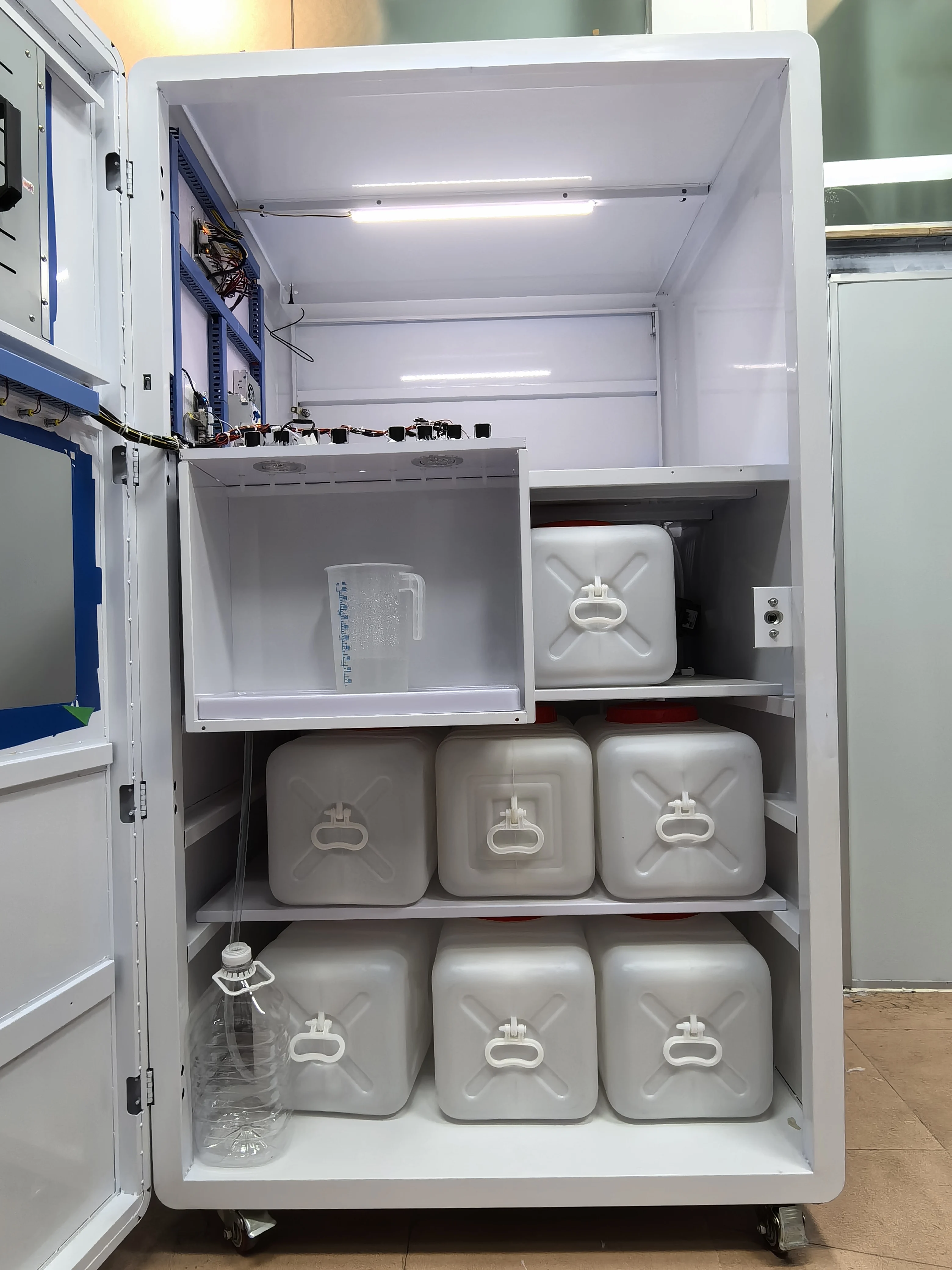 Liquid Dispenser Coin Operation Cashless Payment Laundry Soap Vending Machine