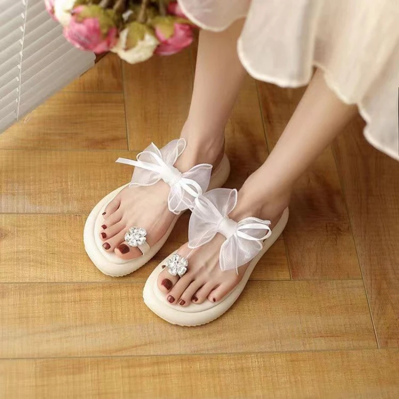 

Модные женские сандалии, новая летняя модная женская обувь, элитные элегантные тапочки со стразами, легкие классические простые туфли на плоской подошве