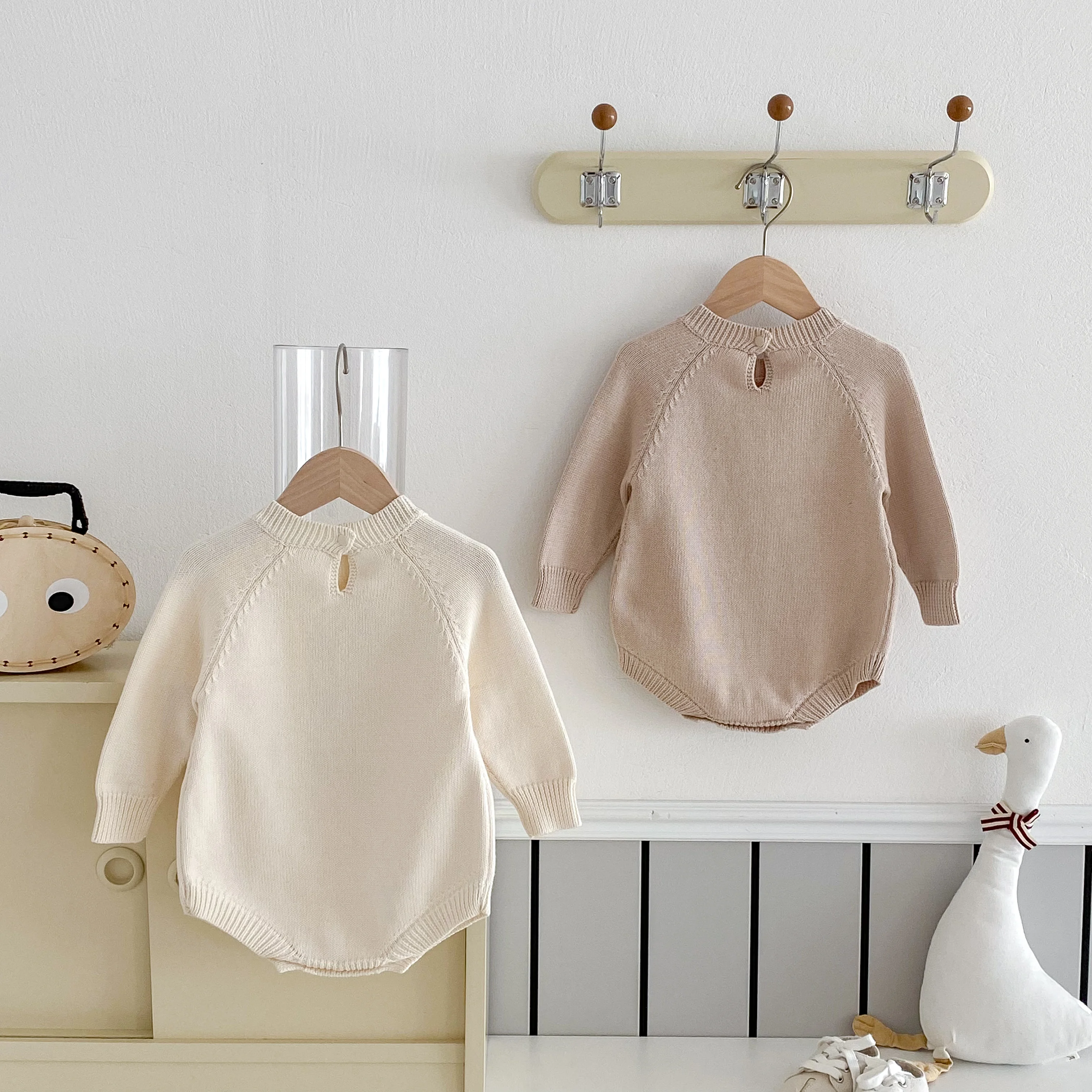Neue Herbst- und Winter-Babykleidung: Langärmeliger Strick-Strampler für Jungen und Mädchen, Enten-Krabbelanzug für Ausflüge – Detail 3