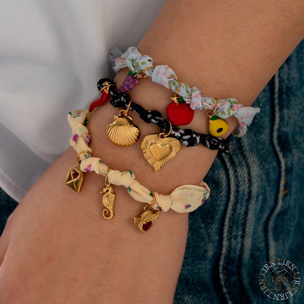 

2025 New Stainless Steel Bracelet Colorful Summer Beach Silk Scarf Handmade Enamel Flower Shell Wrist Accessories Women Jewelry
